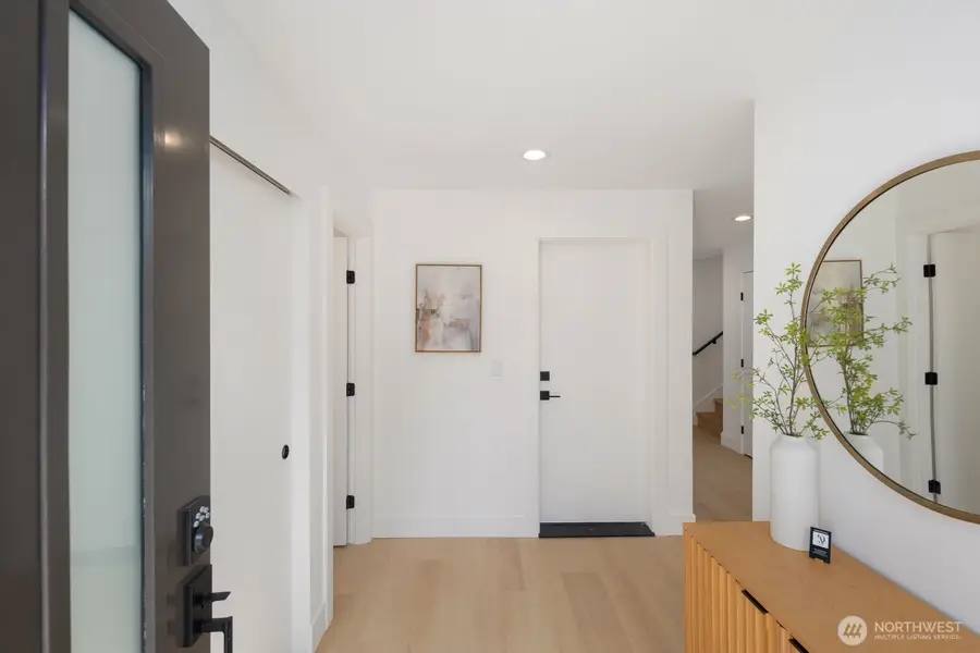 9024 Corliss Avenue N, Seattle, WA 98103 - #2