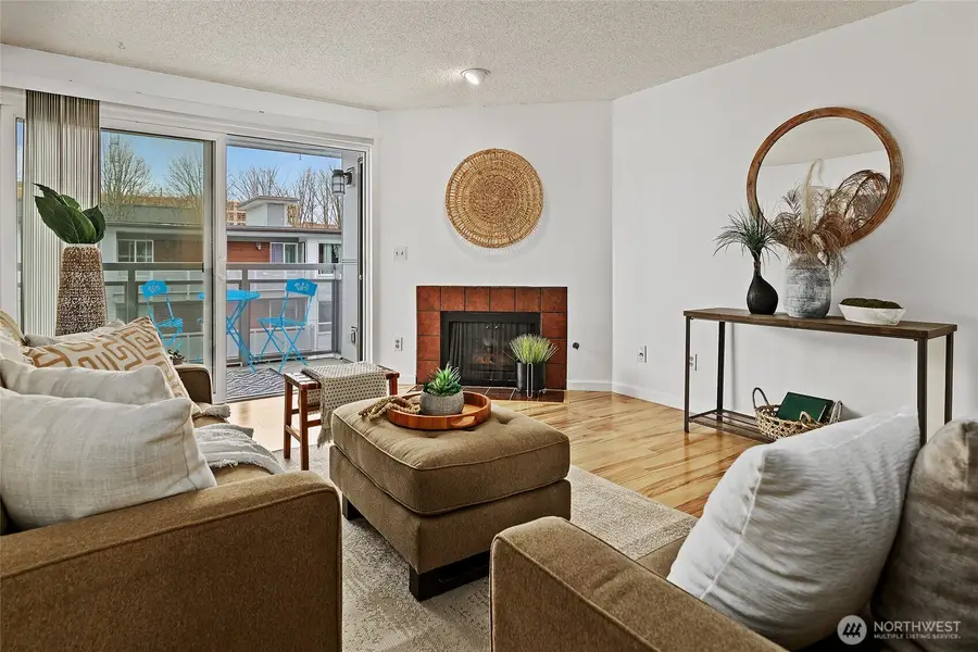 10501 8th Avenue Ne #406, Seattle, WA 98125 - #2