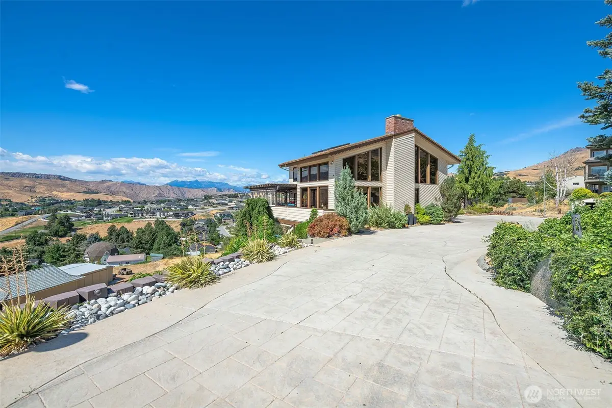 3808 School Street, Wenatchee, WA 98801 - #1