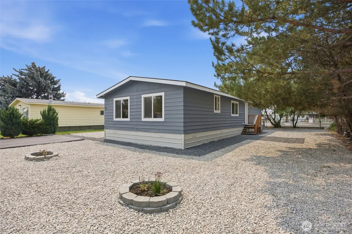 4816 Airway Drive Ne #18, Moses Lake, WA 98837 - #1
