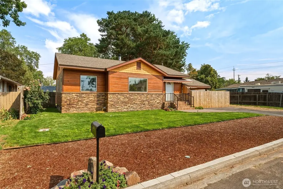 1707 J Street, Walla Walla, WA 99362 - #2