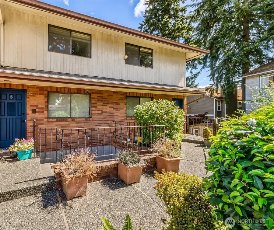 2418 Euclid Avenue #6, Everett, WA 98203 - #2