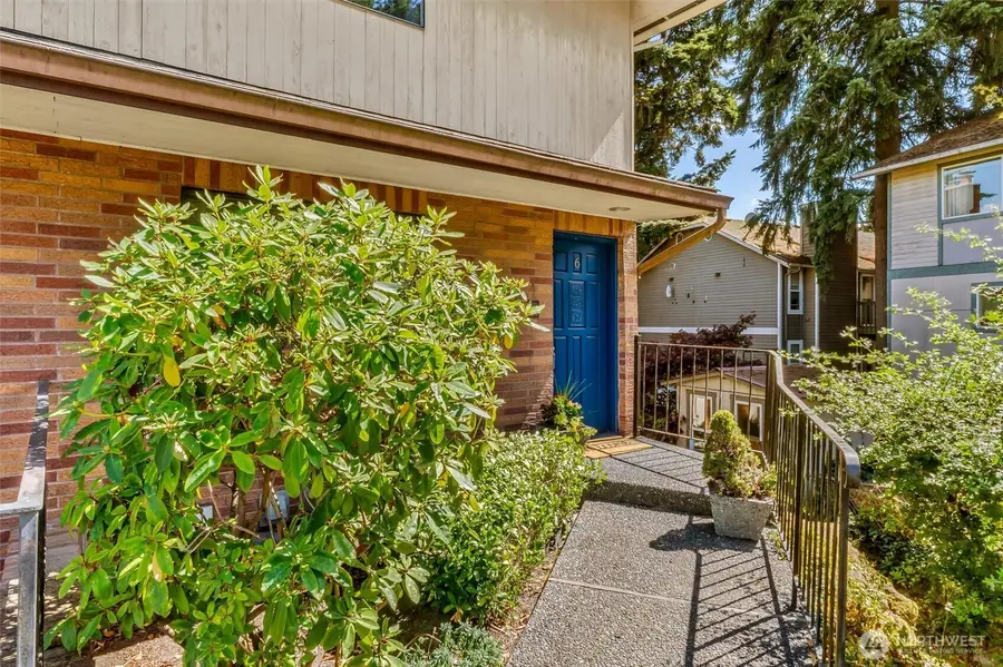 2418 Euclid Avenue #6, Everett, WA 98203 - #3