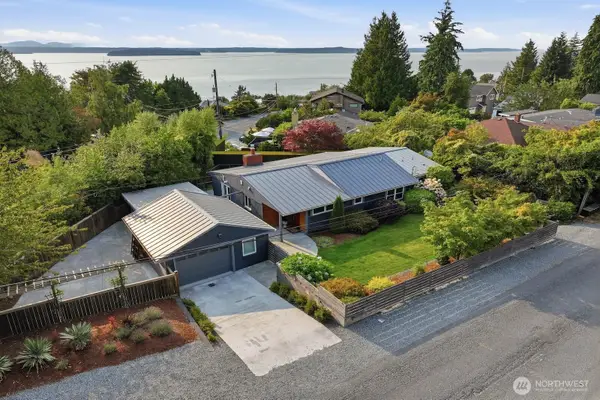 10233 44th Avenue Sw, Seattle, WA 98146