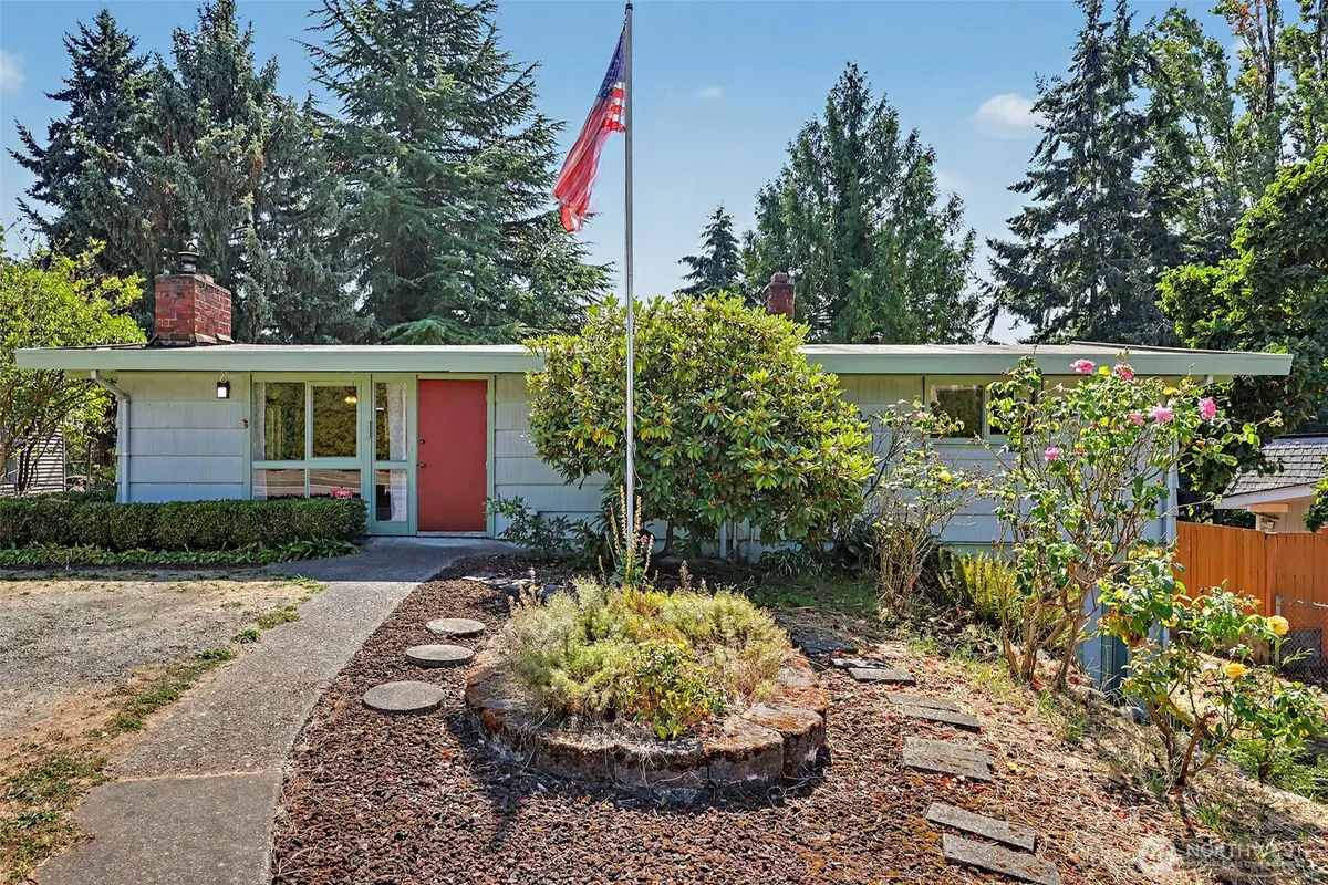 3827 S 176th Street, Seattle, WA 98188 - #1