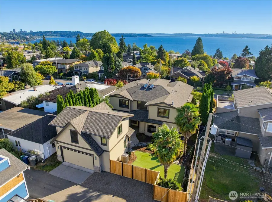 328 10th Avenue W, Kirkland, WA 98033 - #2