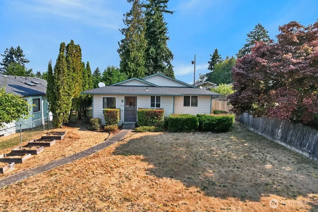 1319 W 12th Street, Port Angeles, WA 98363 - #1