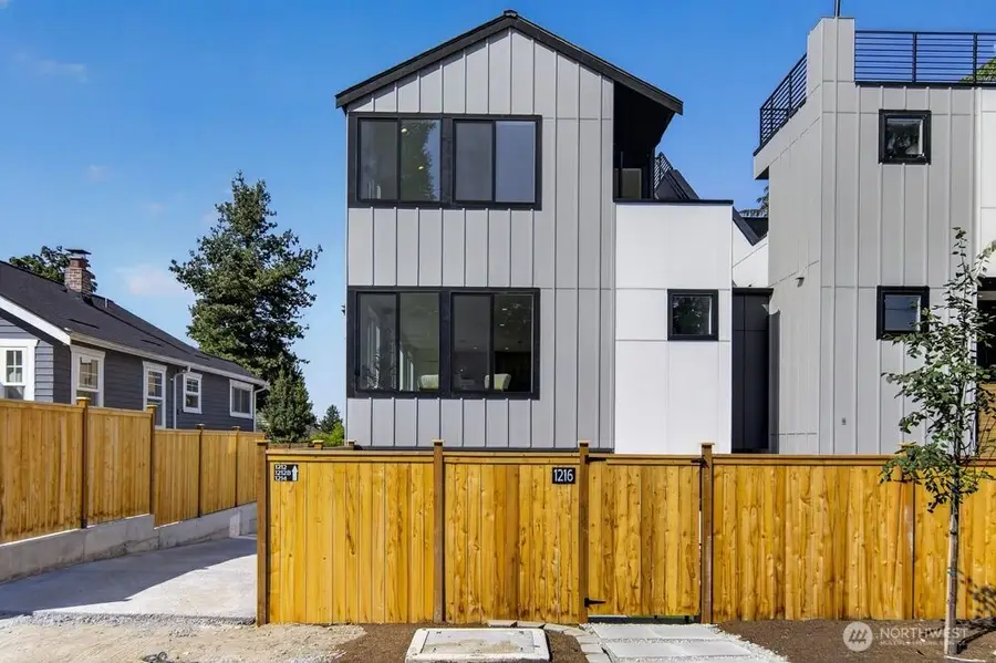 1216 NE 100th Street, Seattle, WA 98125 - #2