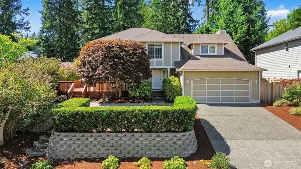 12916 NE 203rd Ct, Woodinville, WA 98072