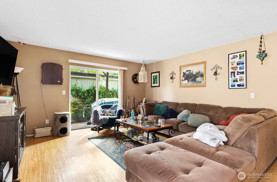 8632 26th Avenue Sw, Seattle, WA 98106 - #3