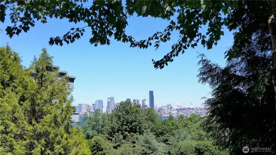 2349 SW Harbor Avenue Sw #101, Seattle, WA 98126 - #3