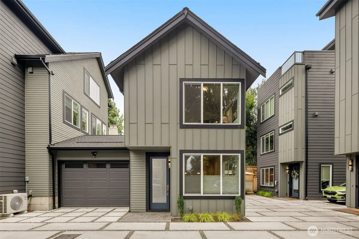 115 N 105th Street, Seattle, WA 98133 - #1