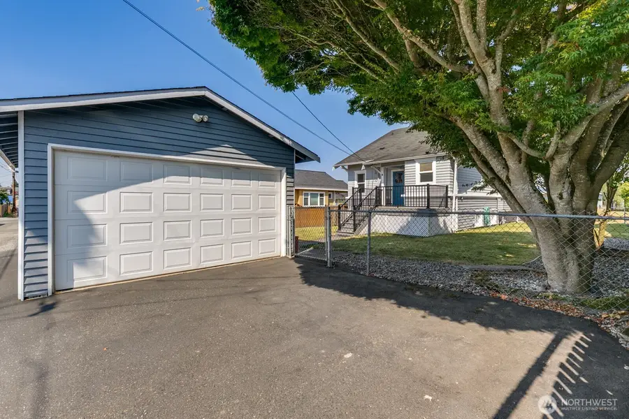 2716 Leonard Drive, Everett, WA 98201 - #3