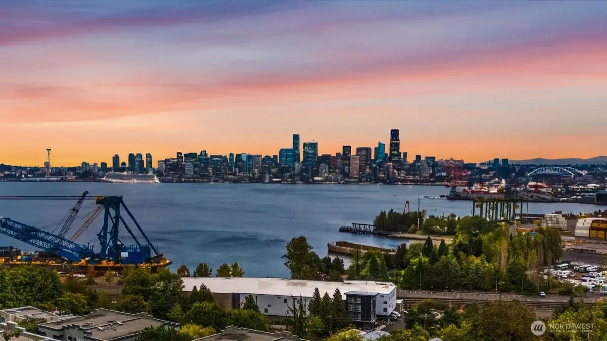 2349 Harbor Avenue Sw #702, Seattle, WA 98126 - #1