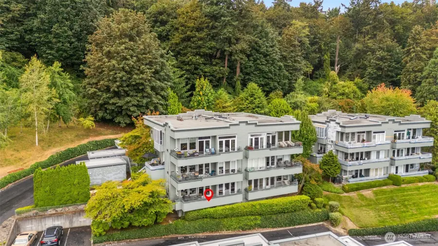 2349 Harbor Avenue Sw #702, Seattle, WA 98126 - #3