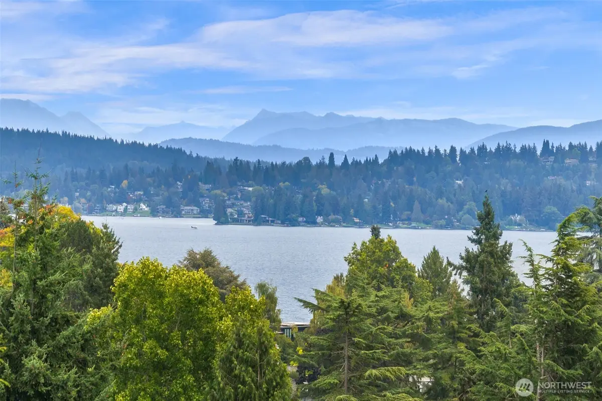 5121 NE 55th Street, Seattle, WA 98105 - #1