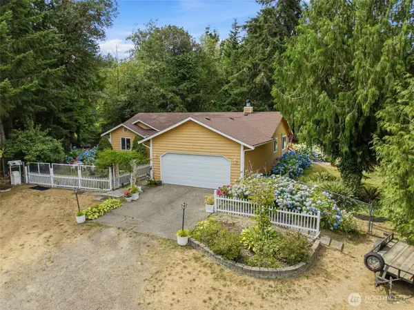 6839 E Fillmore Street, Port Orchard, WA 98366