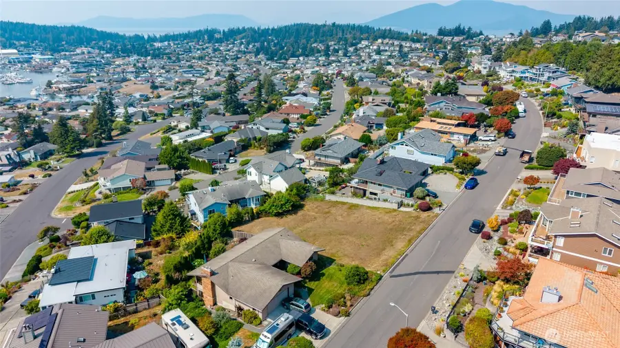 4909 Heather Drive, Anacortes, WA 98221 - #3