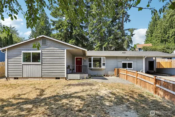 814 S Davies Road, Lake Stevens, WA 98258