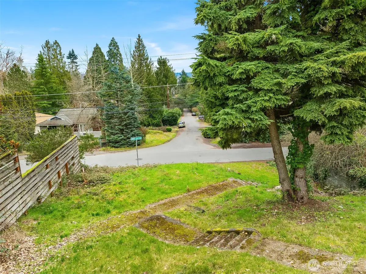 9229 45th Avenue Ne #4, Seattle, WA 98115 - #1