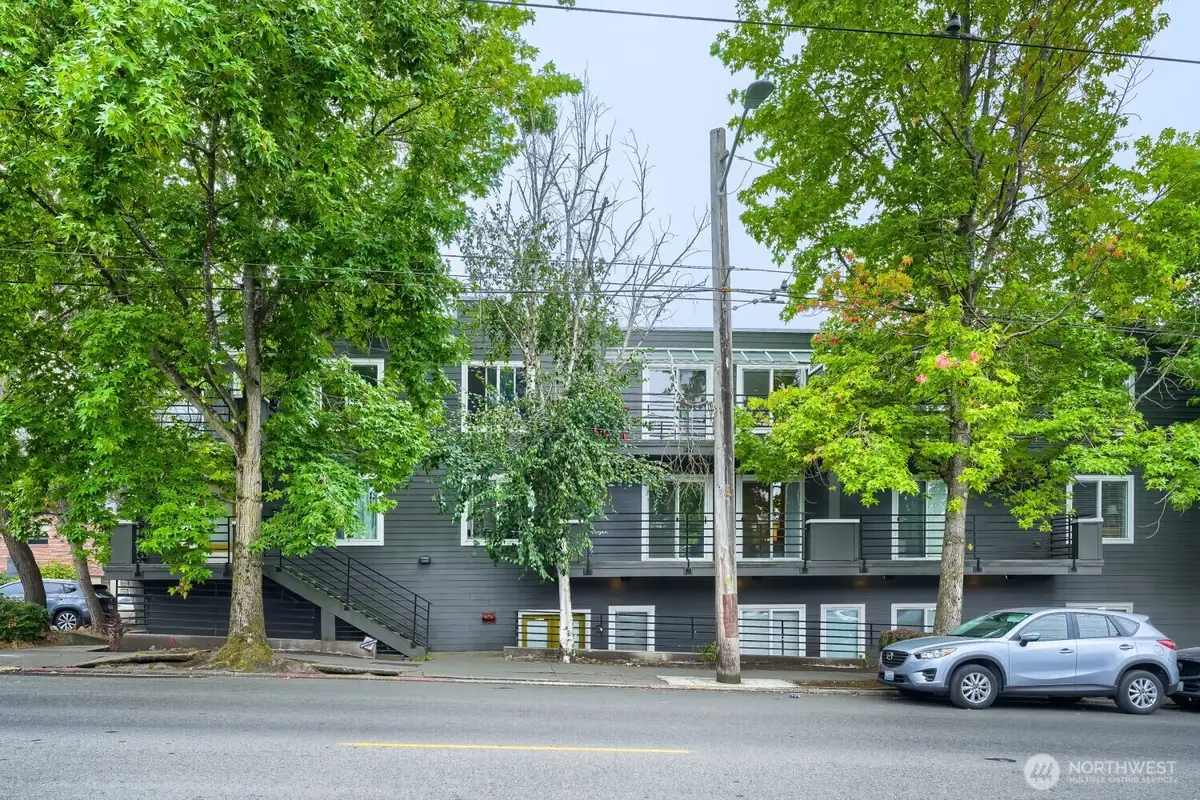 115 W Galer Street #304, Seattle, WA 98119 - #1