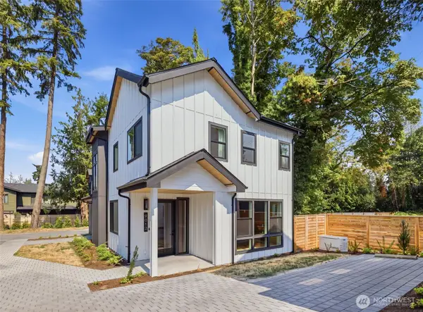 9012 124th Lane Ne, Kirkland, WA 98033