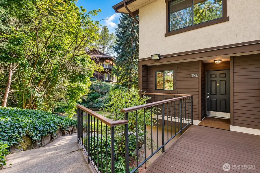 136 Summit Avenue N #B8, Kent, WA 98030 - #2