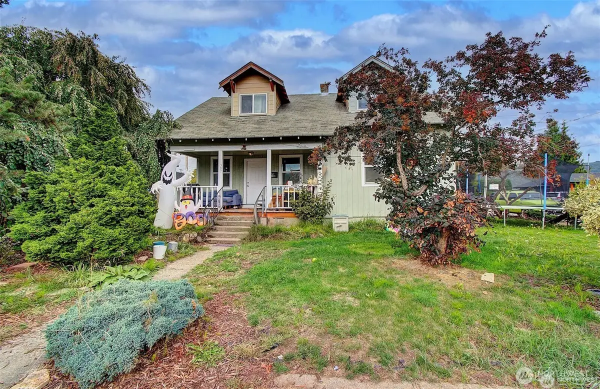 507 Alder Street, Kelso, WA 98626 - #1