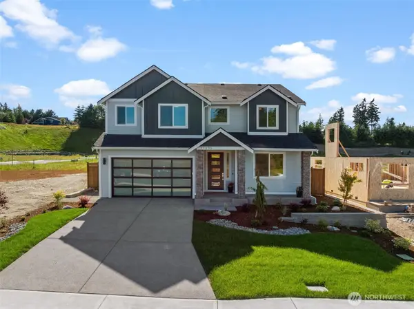 11493 112th St Loop, Gig Harbor, WA 98332