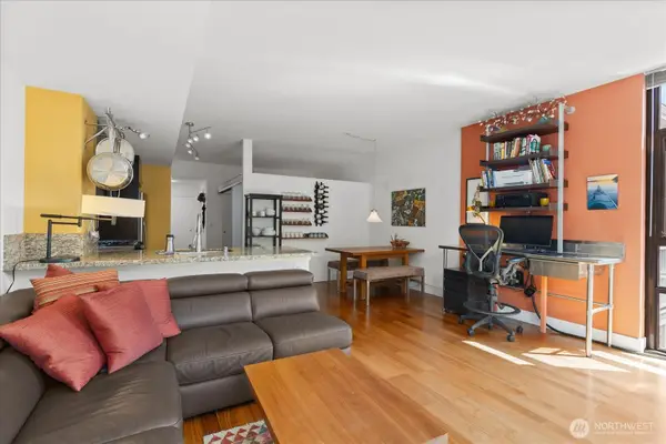 2911 2nd Avenue #517, Seattle, WA 98121