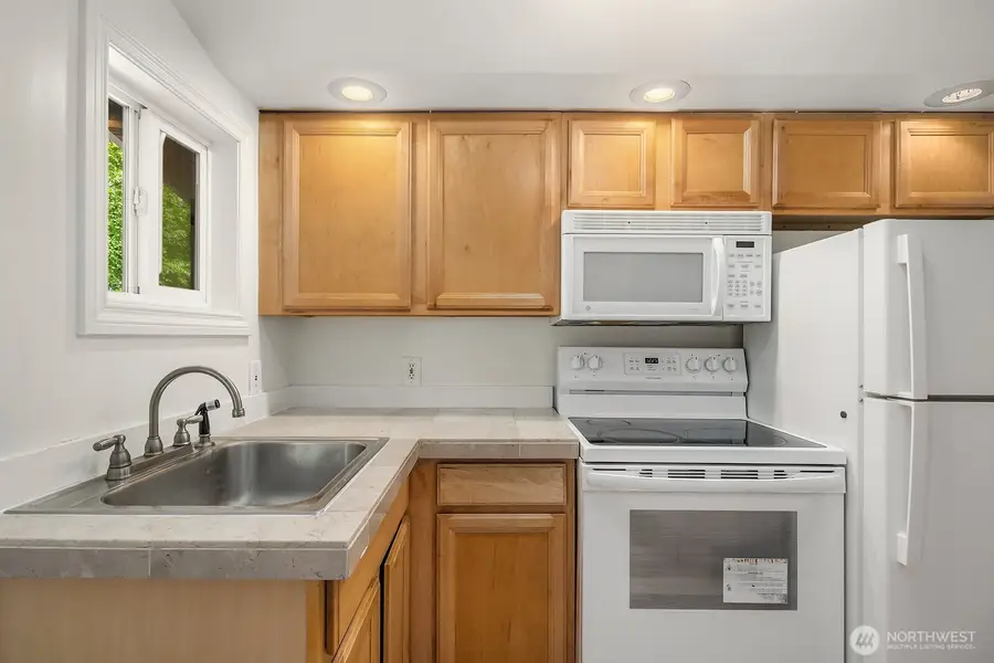 5444 Kirkwood Place N, Seattle, WA 98103 - #3