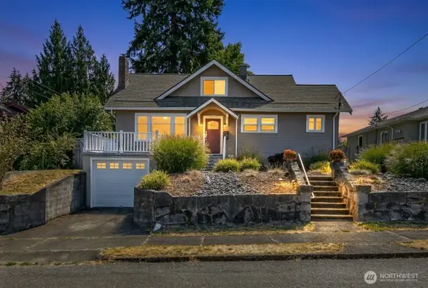 916 Dwight Street, Port Orchard, WA 98366