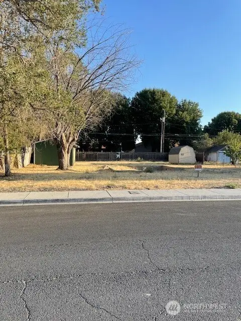 118 C Street Se #3;E1/2 lot 4, Quincy, WA 98848 - #2