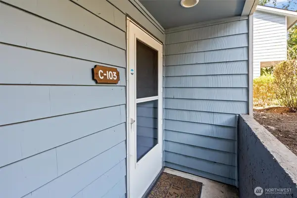 2630 S 226th Street #C103, Des Moines, WA 98198