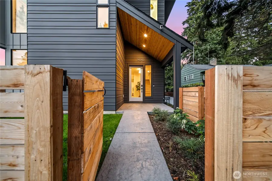 14342 Bagley Avenue N, Seattle, WA 98133 - #2