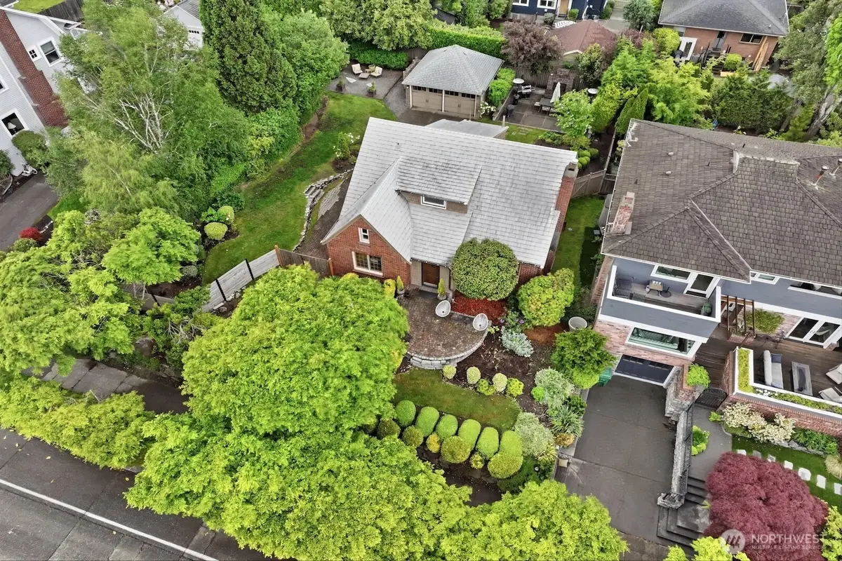 1560 28th Avenue W, Seattle, WA 98199 - #1
