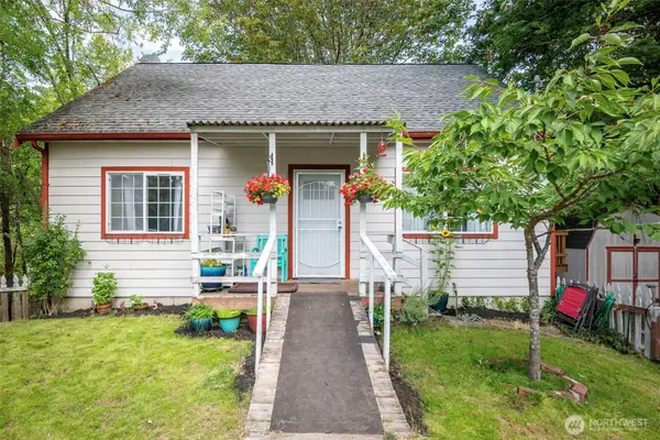 817 Kendall Street, Port Orchard, WA 98366