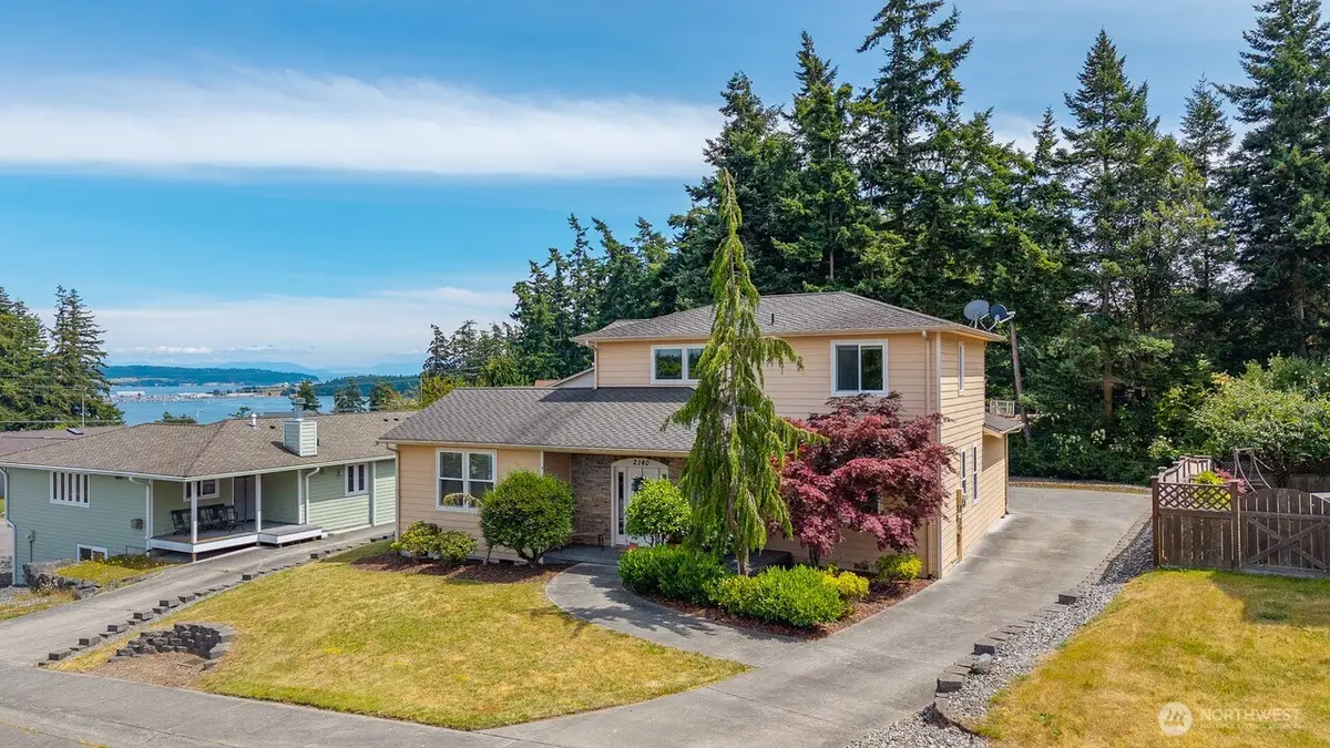 2140 SW Vista Park Drive, Oak Harbor, WA 98277 - #1