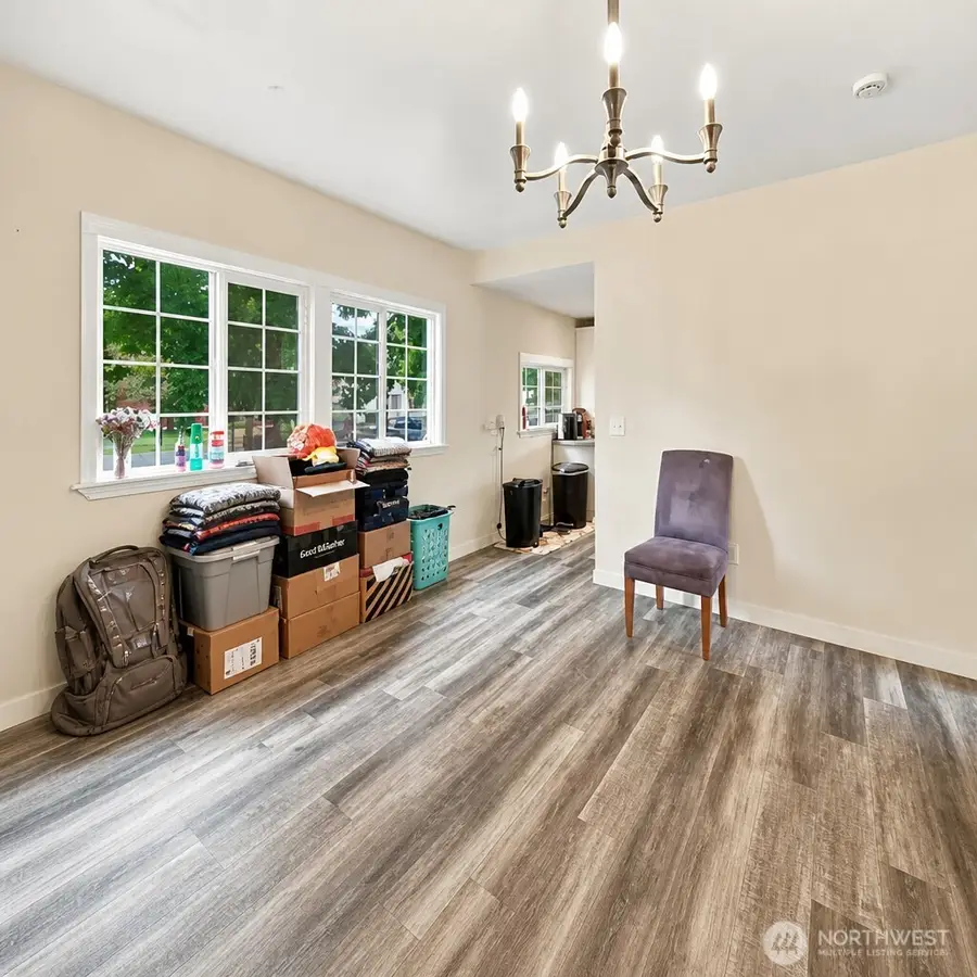 702 5th Avenue Nw, Puyallup, WA 98371 - #3