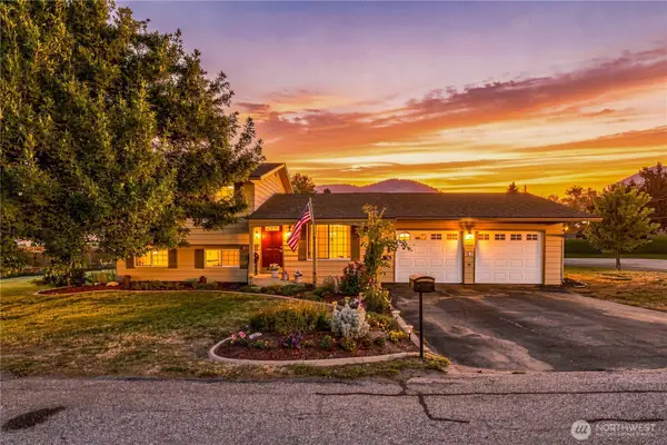 107 Oak Street, Cashmere, WA 98815