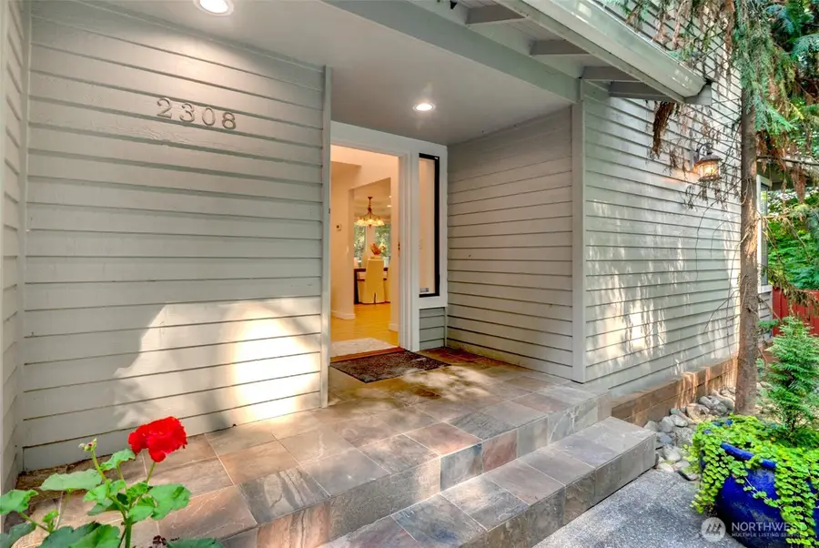 2308 NE 123rd Street, Seattle, WA 98125 - #3