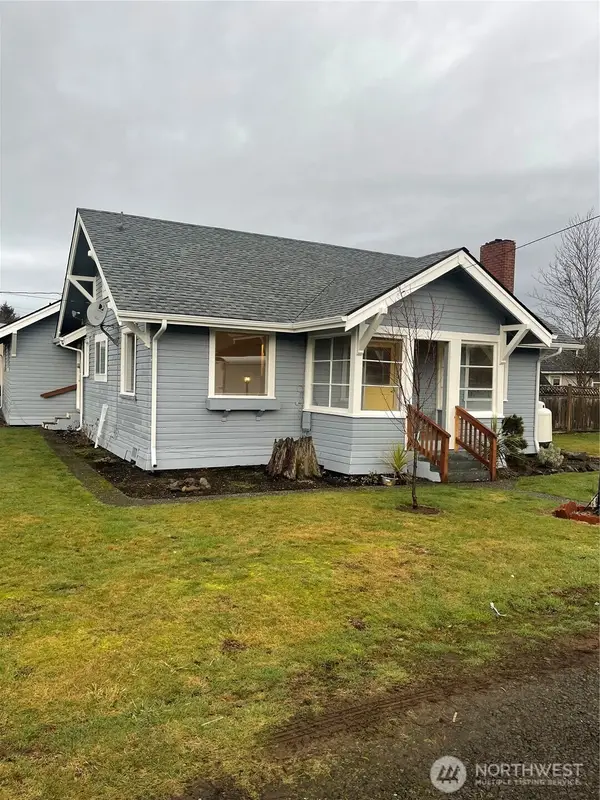 1344 Axford Street, Raymond, WA 98577