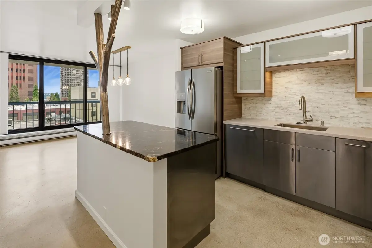 2100 3rd Avenue #602, Seattle, WA 98121 - #1