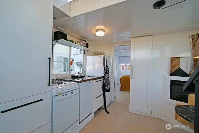 2040 Westlake Avenue N #Slip14, Seattle, WA 98109 - #3