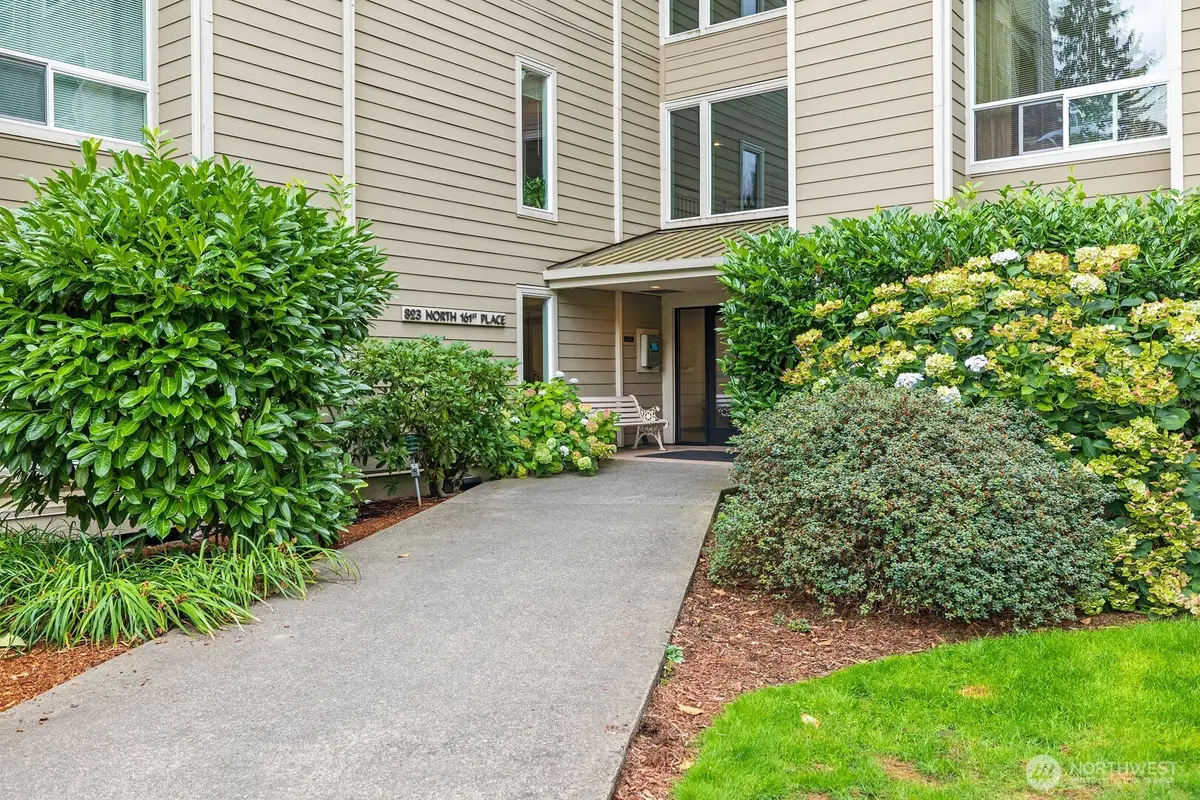 823 N 161st Place #302, Seattle, WA 98133 - #1