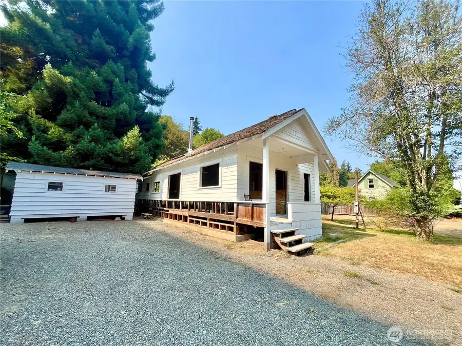 714 S Valley St, Port Angeles, WA 98362 - #2