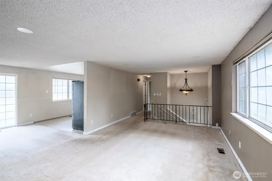 8858 81st Avenue Sw, Lakewood, WA 98498 - #3