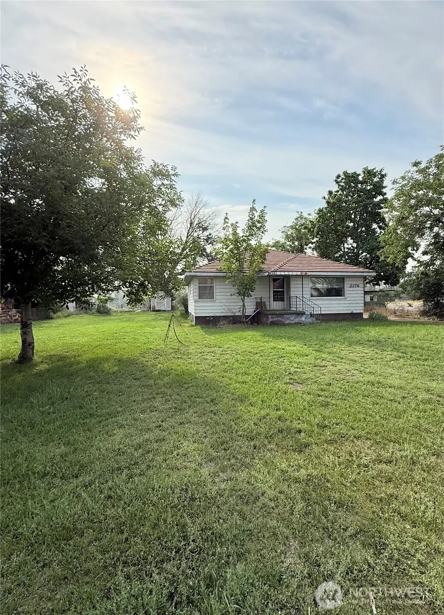 2276 Burton Avenue, Okanogan, WA 98840 - #3