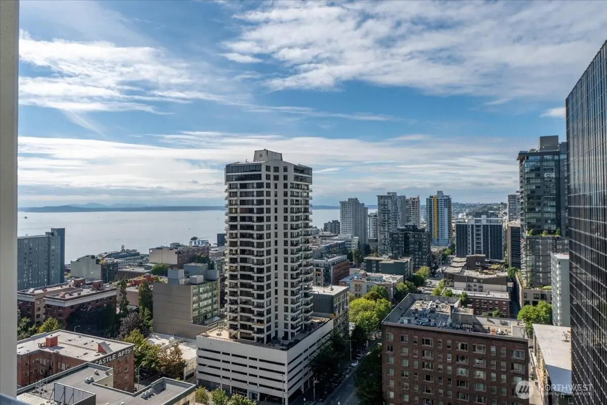 2100 3rd Avenue #2104, Seattle, WA 98121 - #1