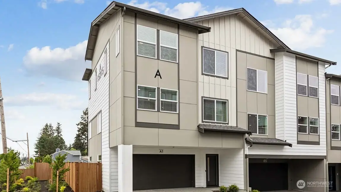 15215 35th Ave W #B4, Lynnwood, WA 98087 - #1